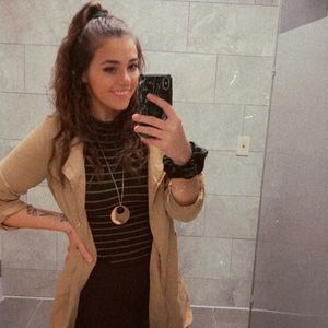 Meet your Posher, Allie